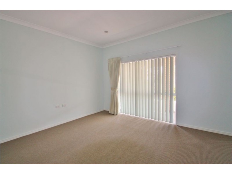 Pacific Pines QLD 4211