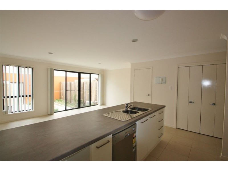 4/20 Jimmy Rd, Coomera QLD 4209