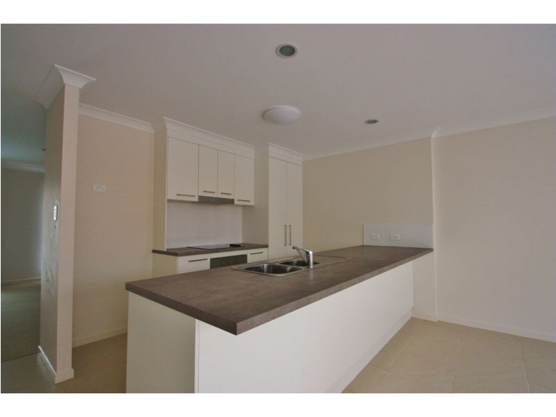 4/20 Jimmy Rd, Coomera QLD 4209