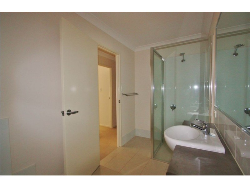 4/20 Jimmy Rd, Coomera QLD 4209