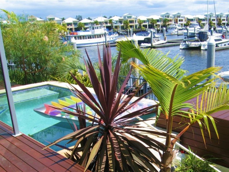 Coomera Waters QLD 4209