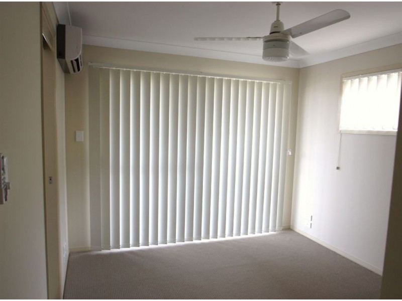 2/19 Gumtree Cres, Upper Coomera QLD 4209