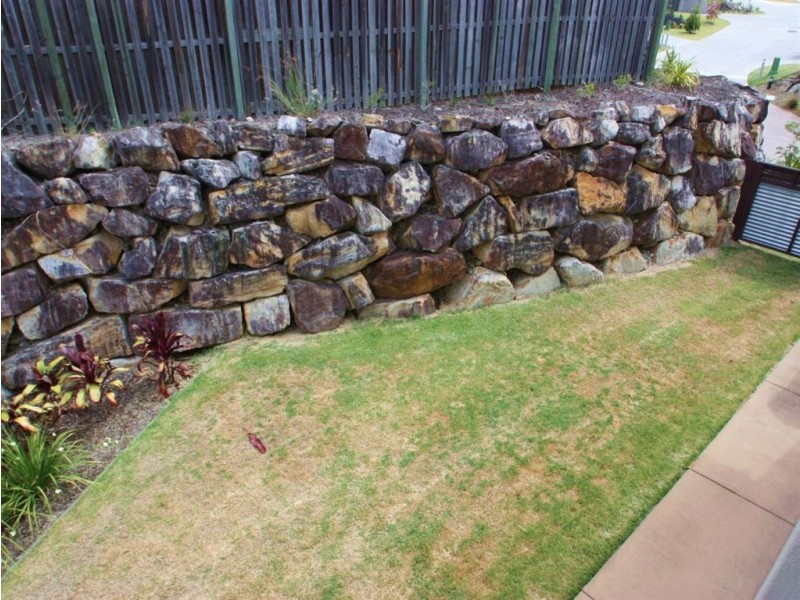 2/19 Gumtree Cres, Upper Coomera QLD 4209