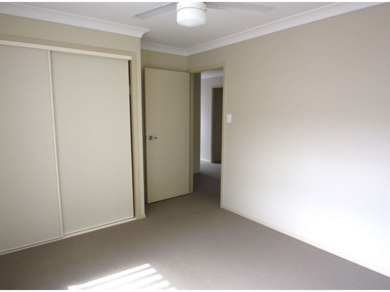 2/19 Gumtree Cres, Upper Coomera QLD 4209