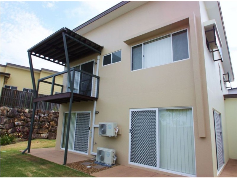 2/19 Gumtree Cres, Upper Coomera QLD 4209