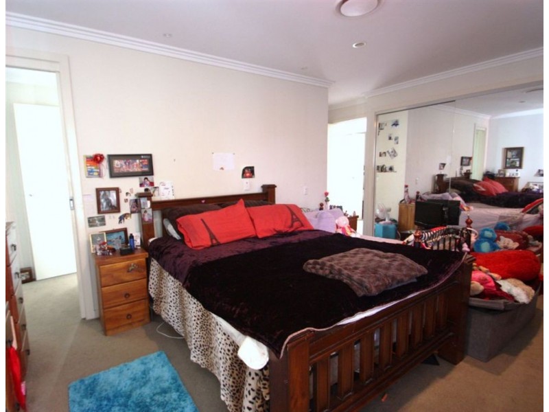 Hope Island QLD 4212