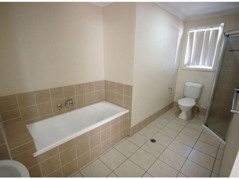 5 Maranoa St, Coomera QLD 4209