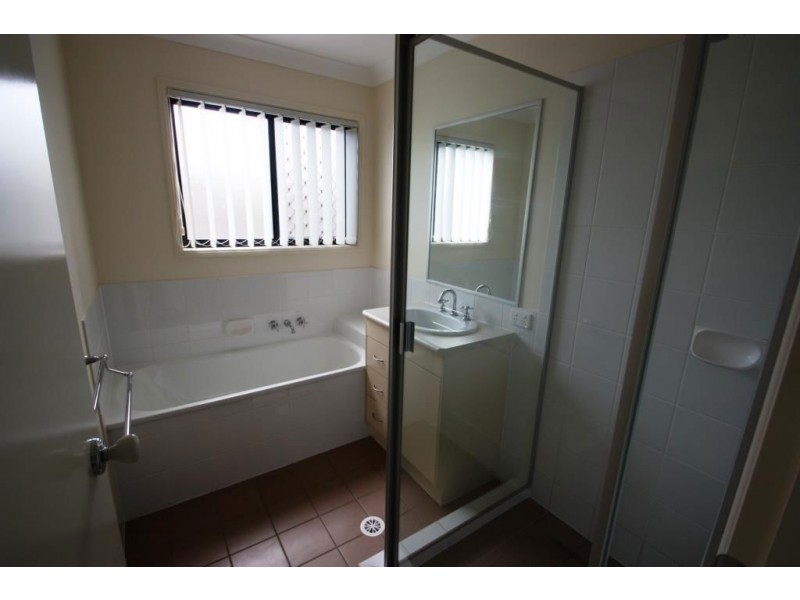 5 Patrick Crt, Waterford West QLD 4133