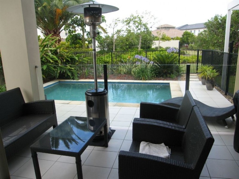 2856 Virginia Crt, Hope Island QLD 4212