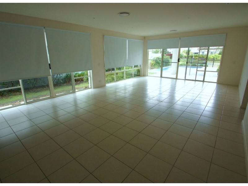 2856 Virginia Crt, Hope Island QLD 4212