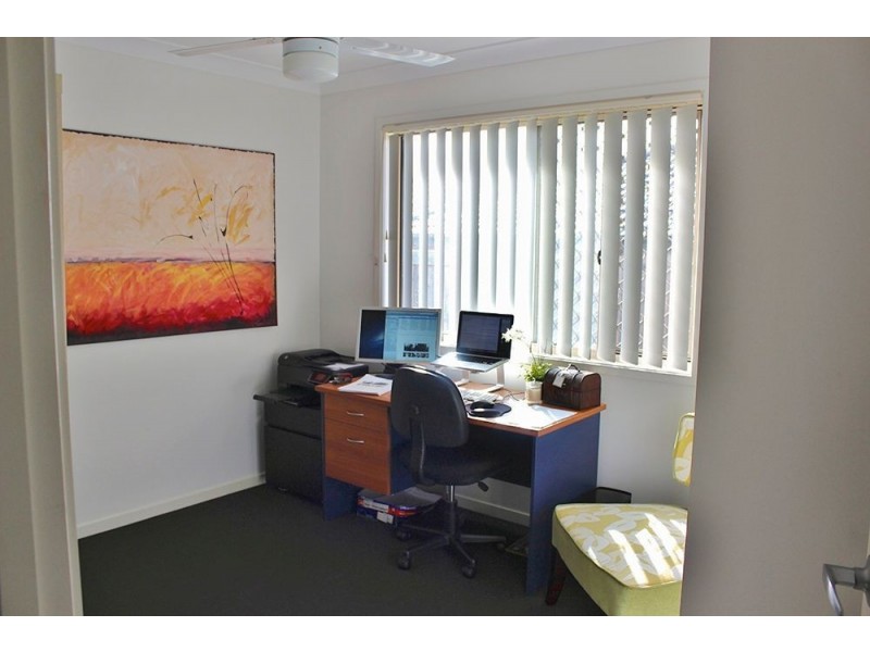 6 Elise Ave, Coomera QLD 4209