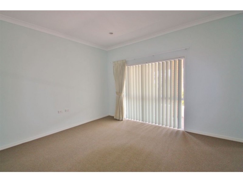 Pacific Pines QLD 4211