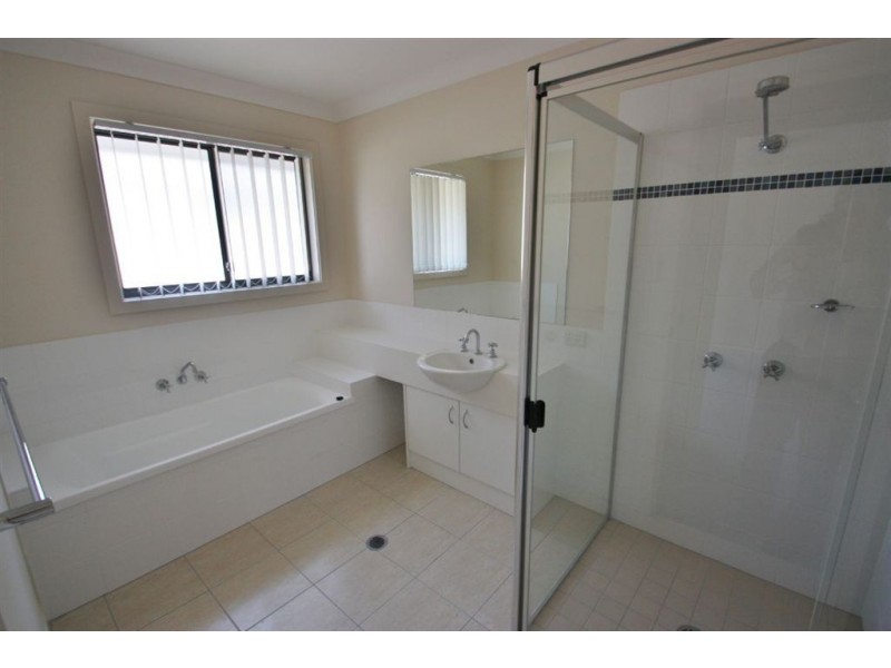 4/29 Seagreen Dve, Coomera QLD 4209