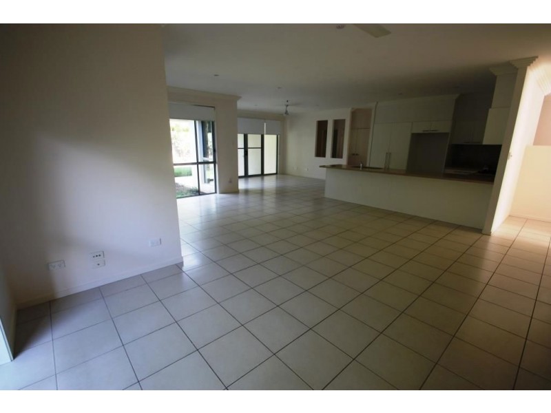 Coomera Waters QLD 4209