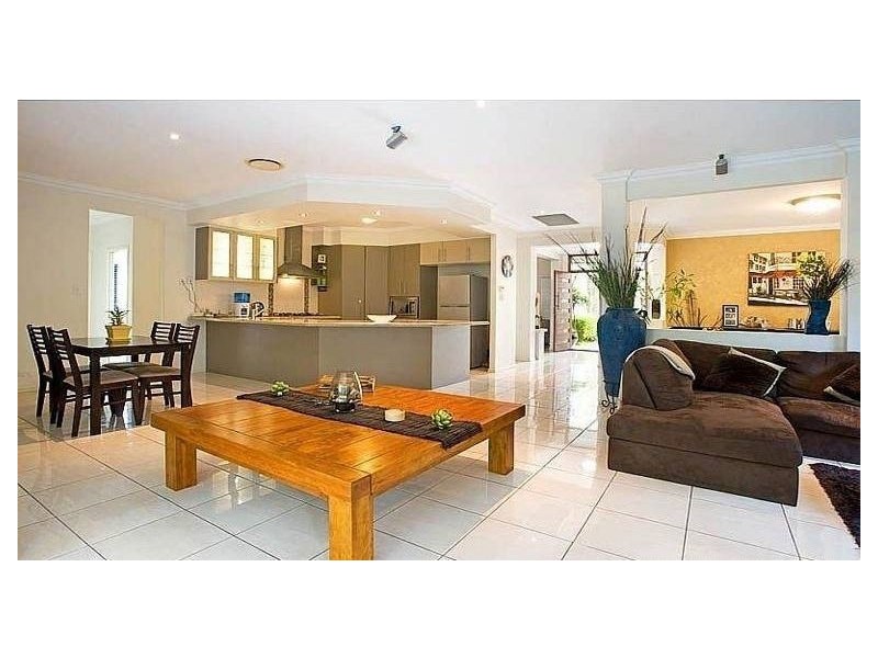 19 Westward Way, Coomera Waters QLD 4209