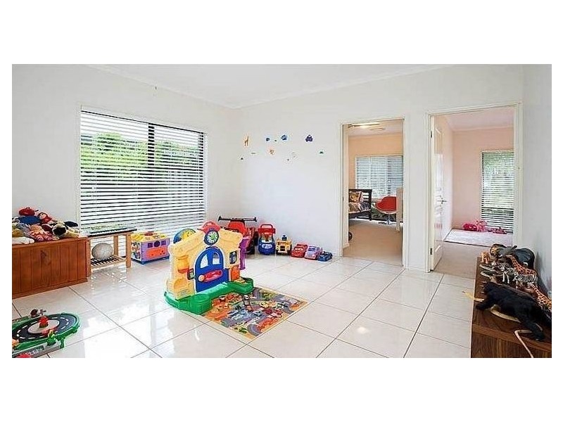 19 Westward Way, Coomera Waters QLD 4209