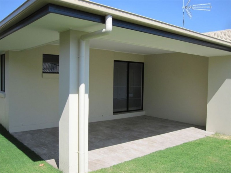 12 Winchester Cres, Pimpama QLD 4209