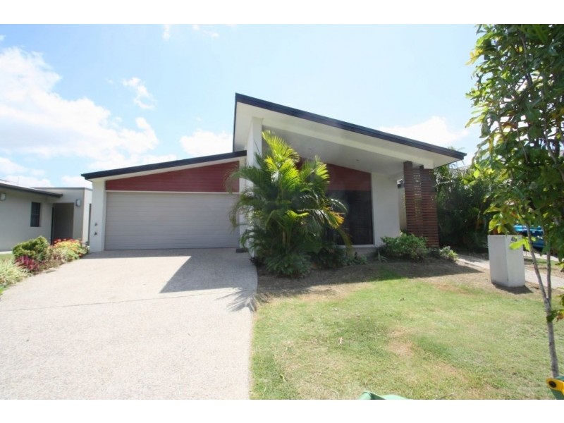45 Runway Dve, Upper Coomera QLD 4209