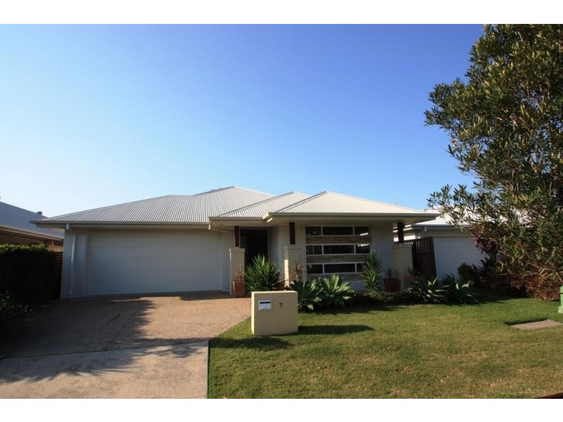7 Drafters Cr, Upper Coomera QLD 4209