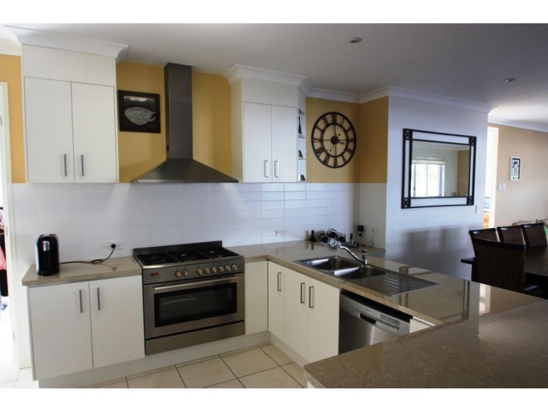 7 Drafters Cr, Upper Coomera QLD 4209