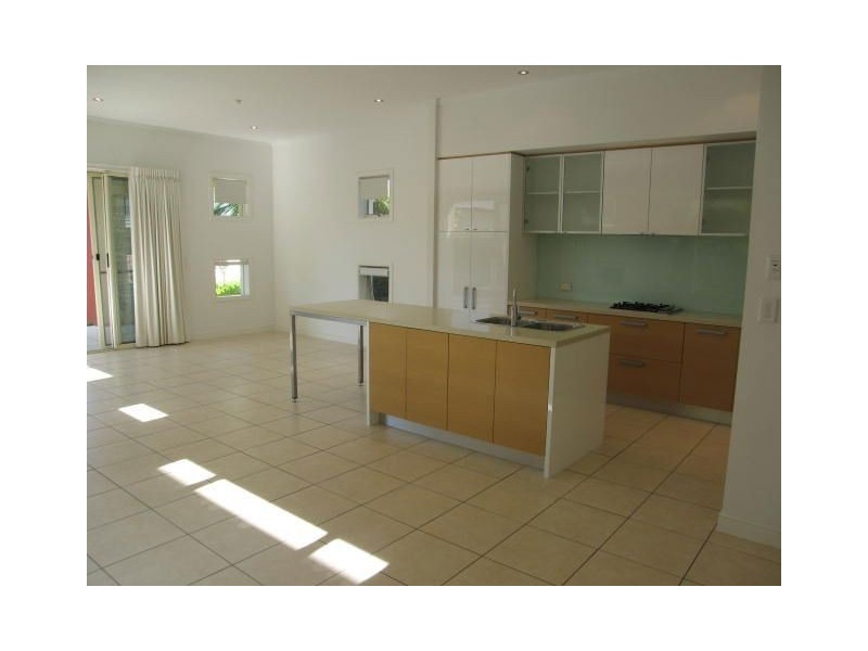 Hope Island QLD 4212