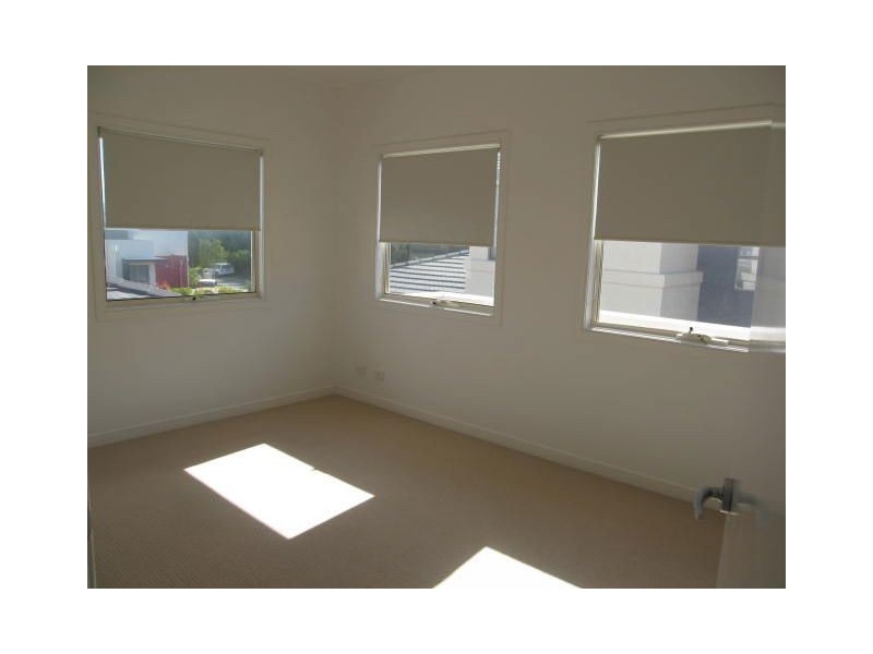 Hope Island QLD 4212