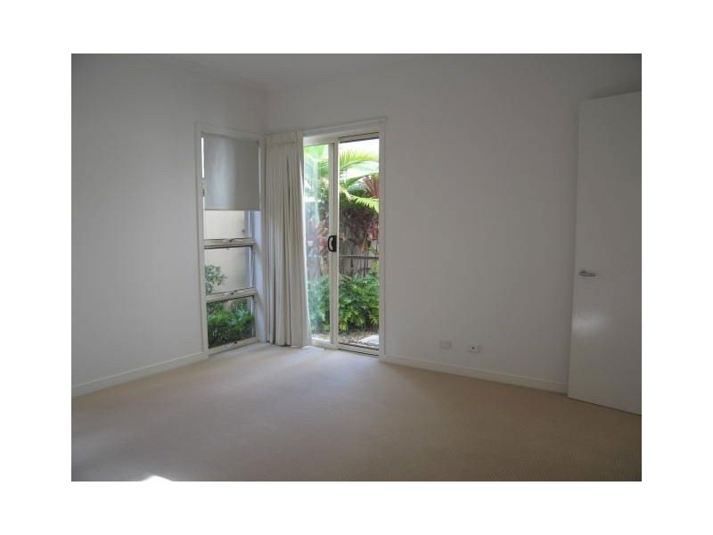 Hope Island QLD 4212