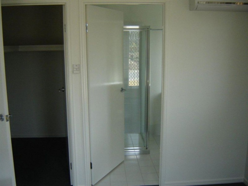 10 Wyndham CCT, Holmview QLD 4207