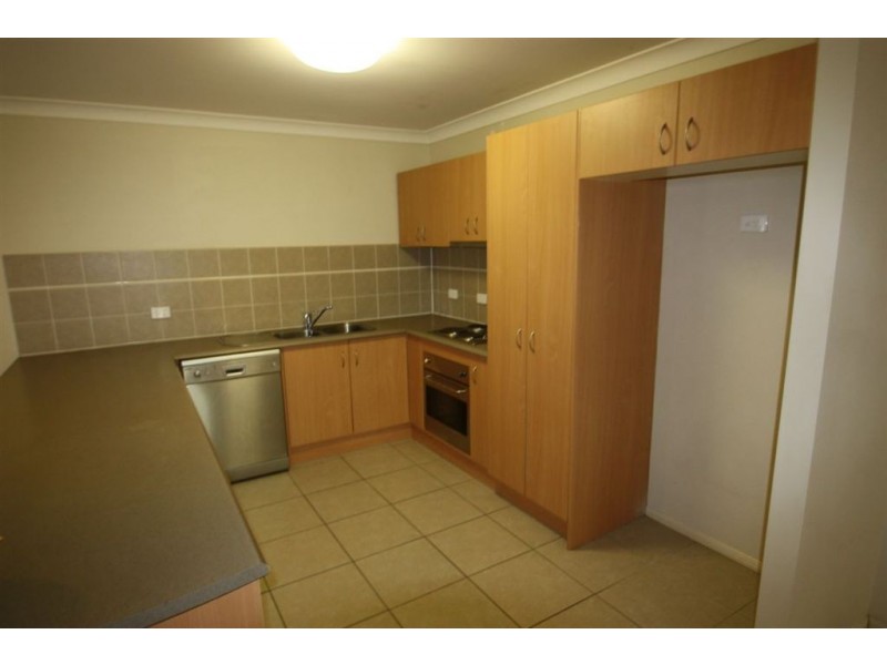 2/36 Freestone Drive, Upper Coomera QLD 4209