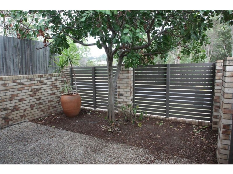 2/36 Freestone Drive, Upper Coomera QLD 4209