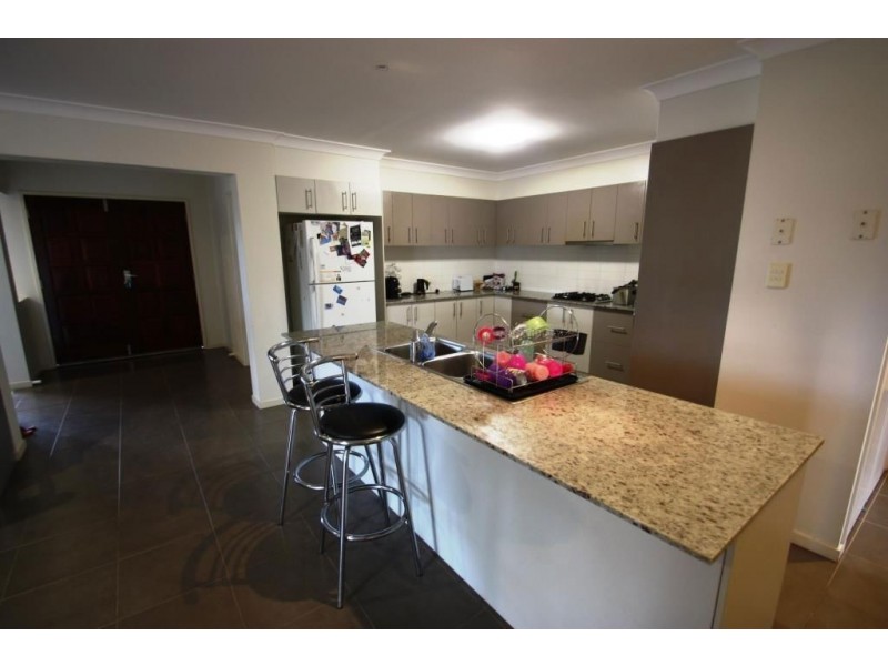2 Freya Cct, Coomera Waters QLD 4209