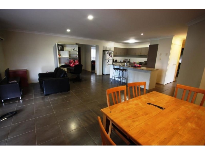 2 Freya Cct, Coomera Waters QLD 4209