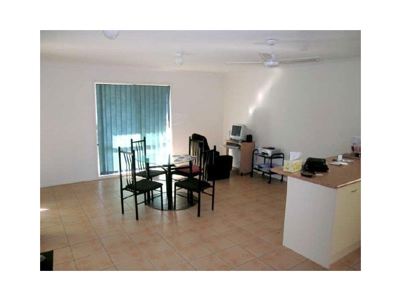 24 Laysan Cr, Oxenford QLD 4210
