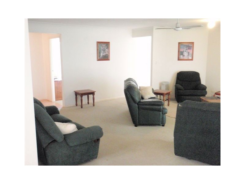 24 Laysan Cr, Oxenford QLD 4210