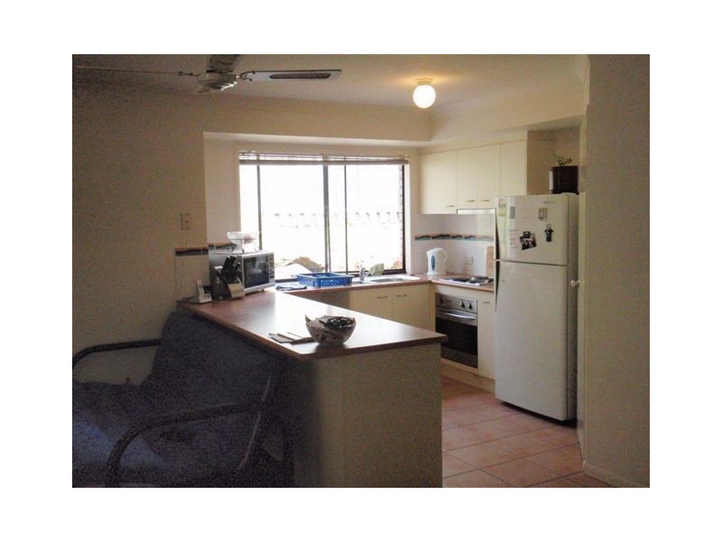 24 Laysan Cr, Oxenford QLD 4210