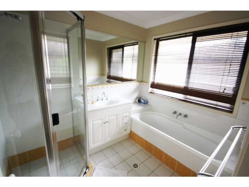 Pacific Pines QLD 4211