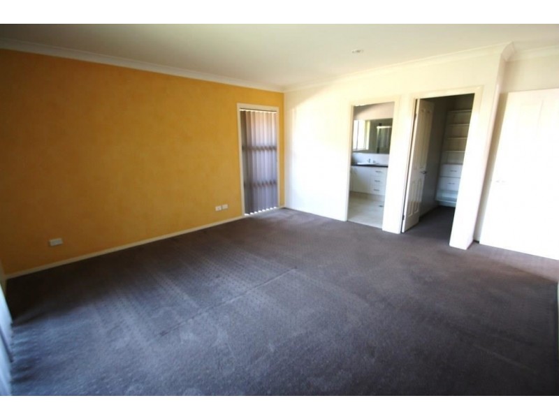 10 Cessna St, Upper Coomera QLD 4209