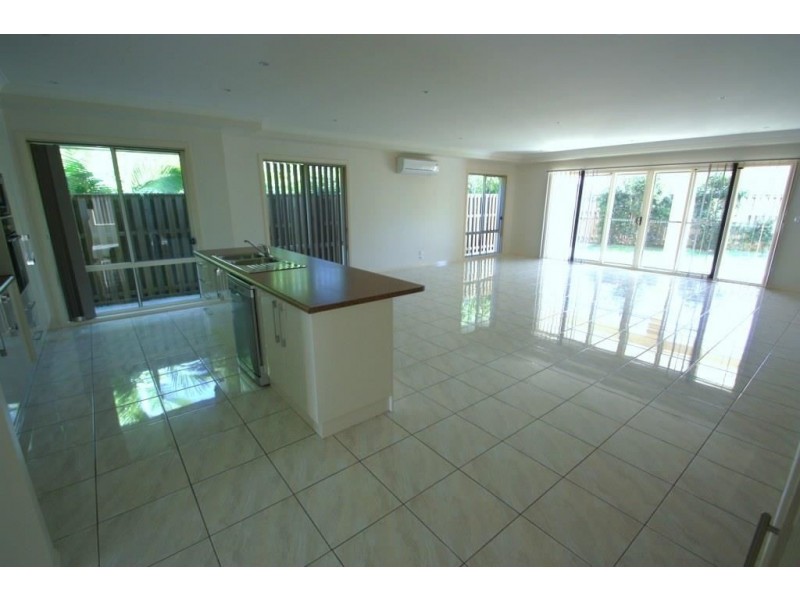 10 Cessna St, Upper Coomera QLD 4209