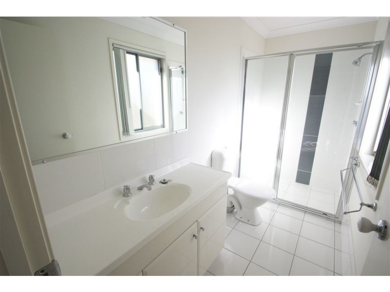 Pacific Pines QLD 4211