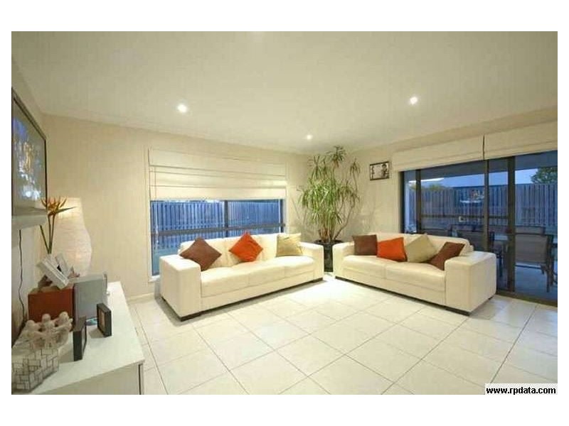 Coomera Waters QLD 4209