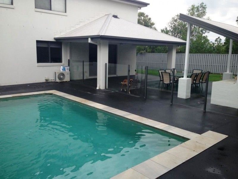 Coomera Waters QLD 4209