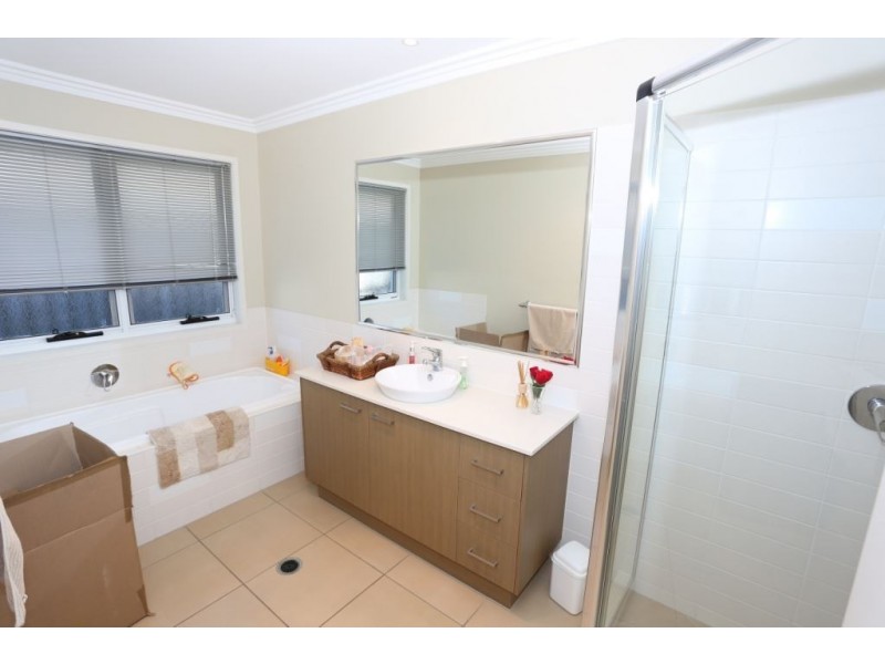 Coomera Waters QLD 4209