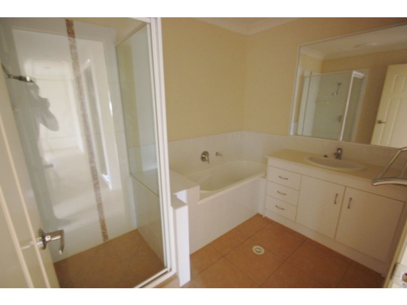 28 Valda Ave, Coomera QLD 4209