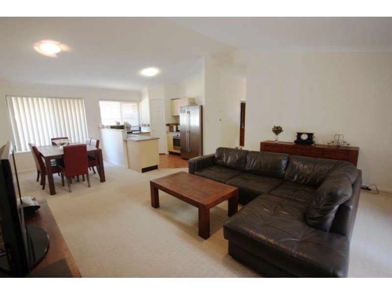 54 Serafina Drive, Helensvale QLD 4212