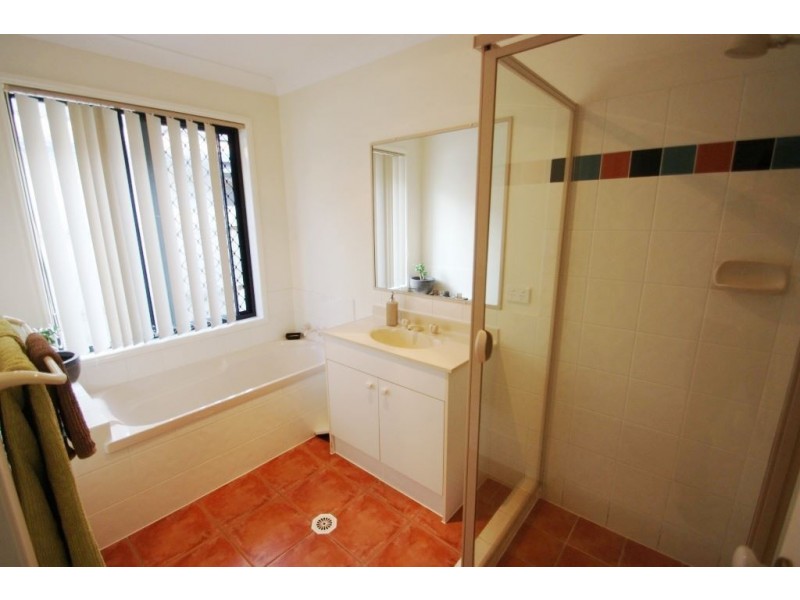 54 Serafina Drive, Helensvale QLD 4212