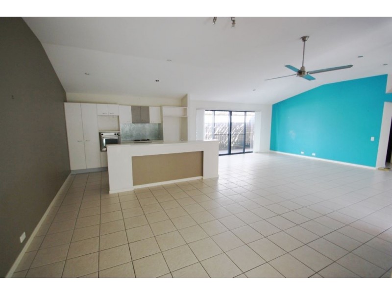 6 Kialoa Lane, Coomera Waters QLD 4209