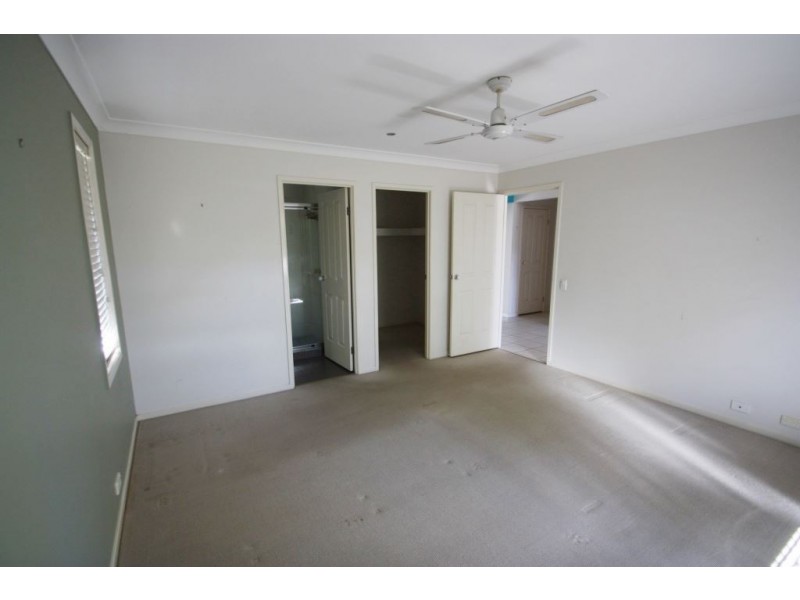 6 Kialoa Lane, Coomera Waters QLD 4209