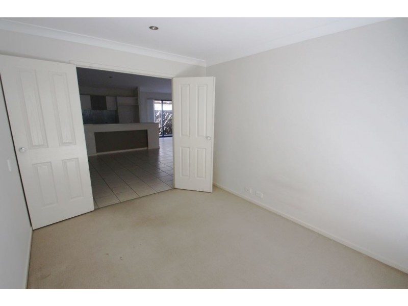 6 Kialoa Lane, Coomera Waters QLD 4209