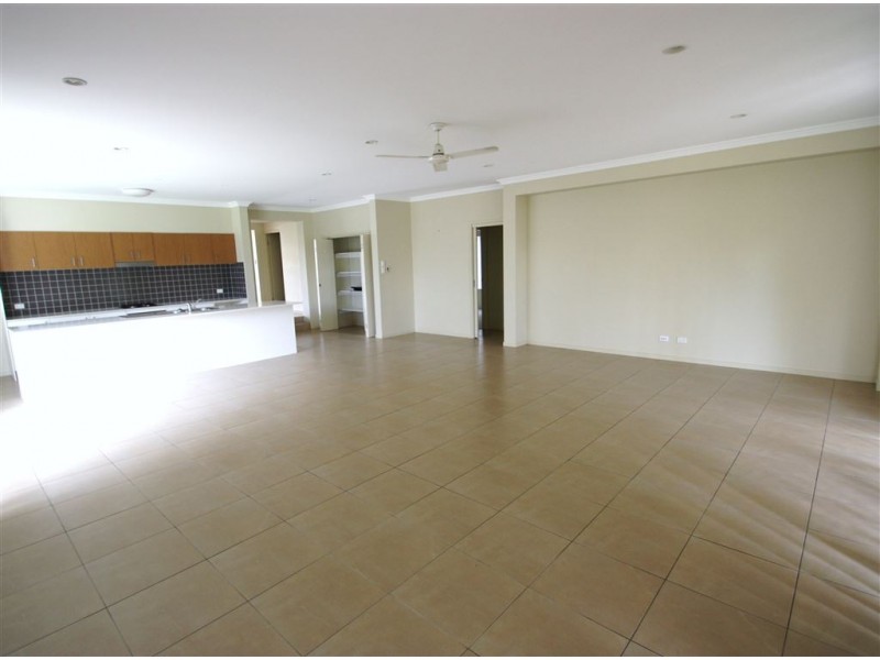 Coomera Waters QLD 4209