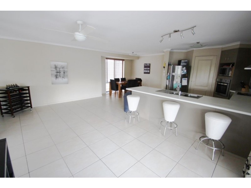 Pacific Pines QLD 4211